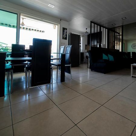 Eden Appartement, T2 49m2, 4 pers vue mer, piscine Saint-Gilles Les Bains Extérieur photo