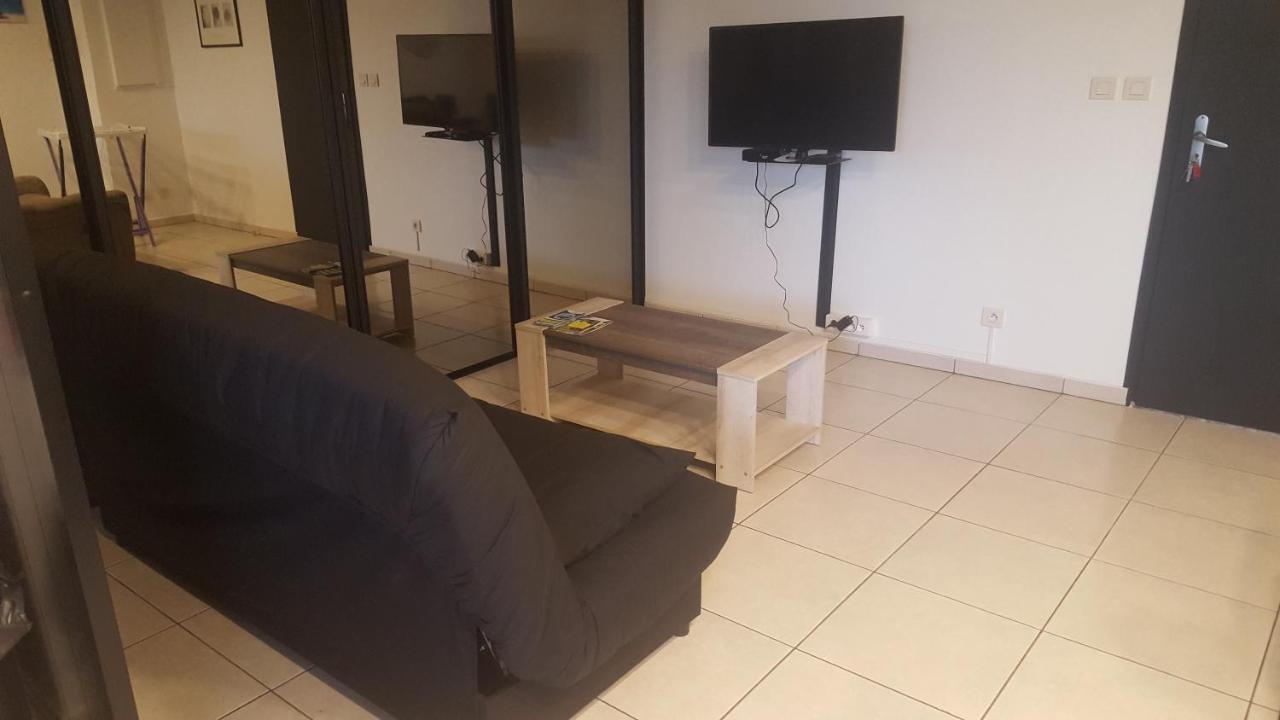 Eden Appartement, T2 49m2, 4 pers vue mer, piscine Saint-Gilles Les Bains Extérieur photo